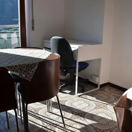 Floor 5 Minutes Walk To Apartment Malgrate