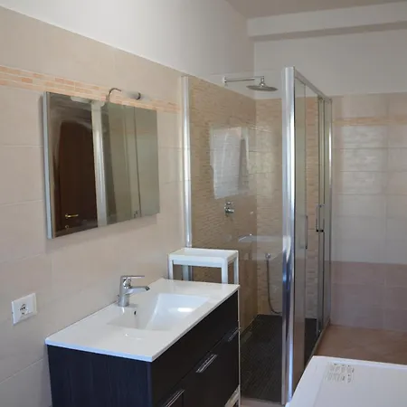 Apartment Floor 5 Minutes Walk To Malgrate